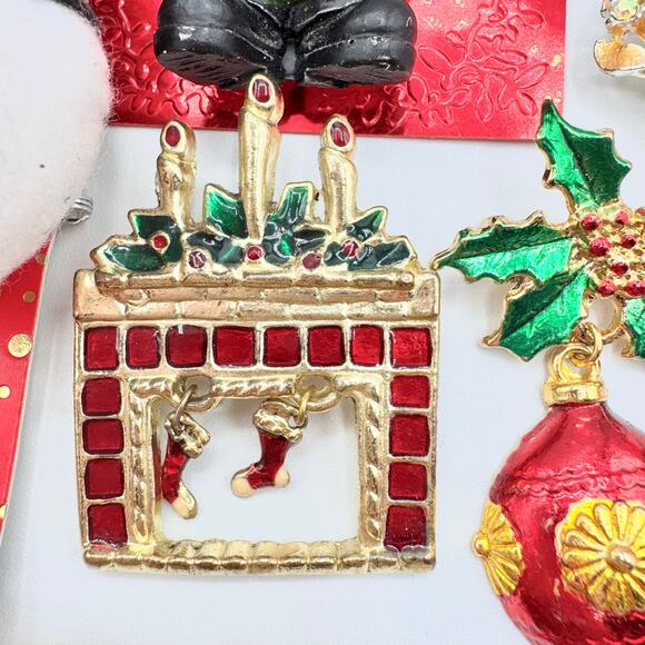 Christmas Brooch Pin Lot Vintage To Now Holiday Noel Festive Fun Xmas 17 Pieces - Picture 16 of 16